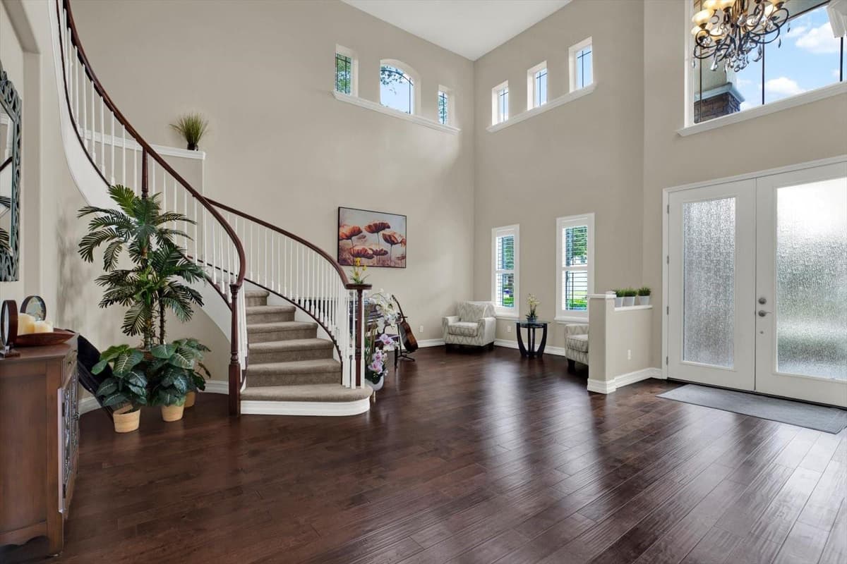 9137 CREEDMOOR LANE — photo 9 of 62