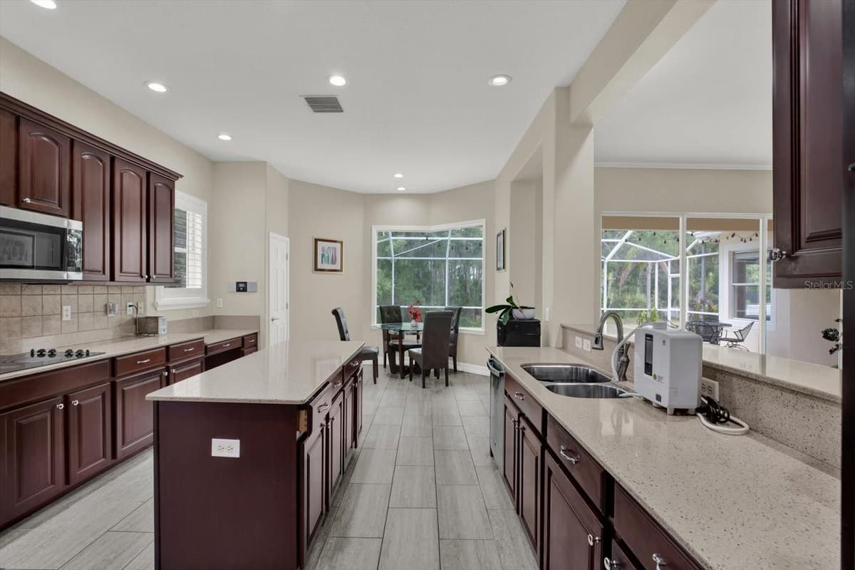9137 CREEDMOOR LANE — photo 13 of 62