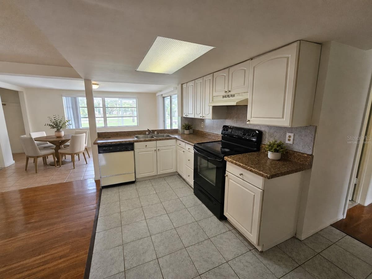 6945 TWILITE DRIVE — photo 3 of 46