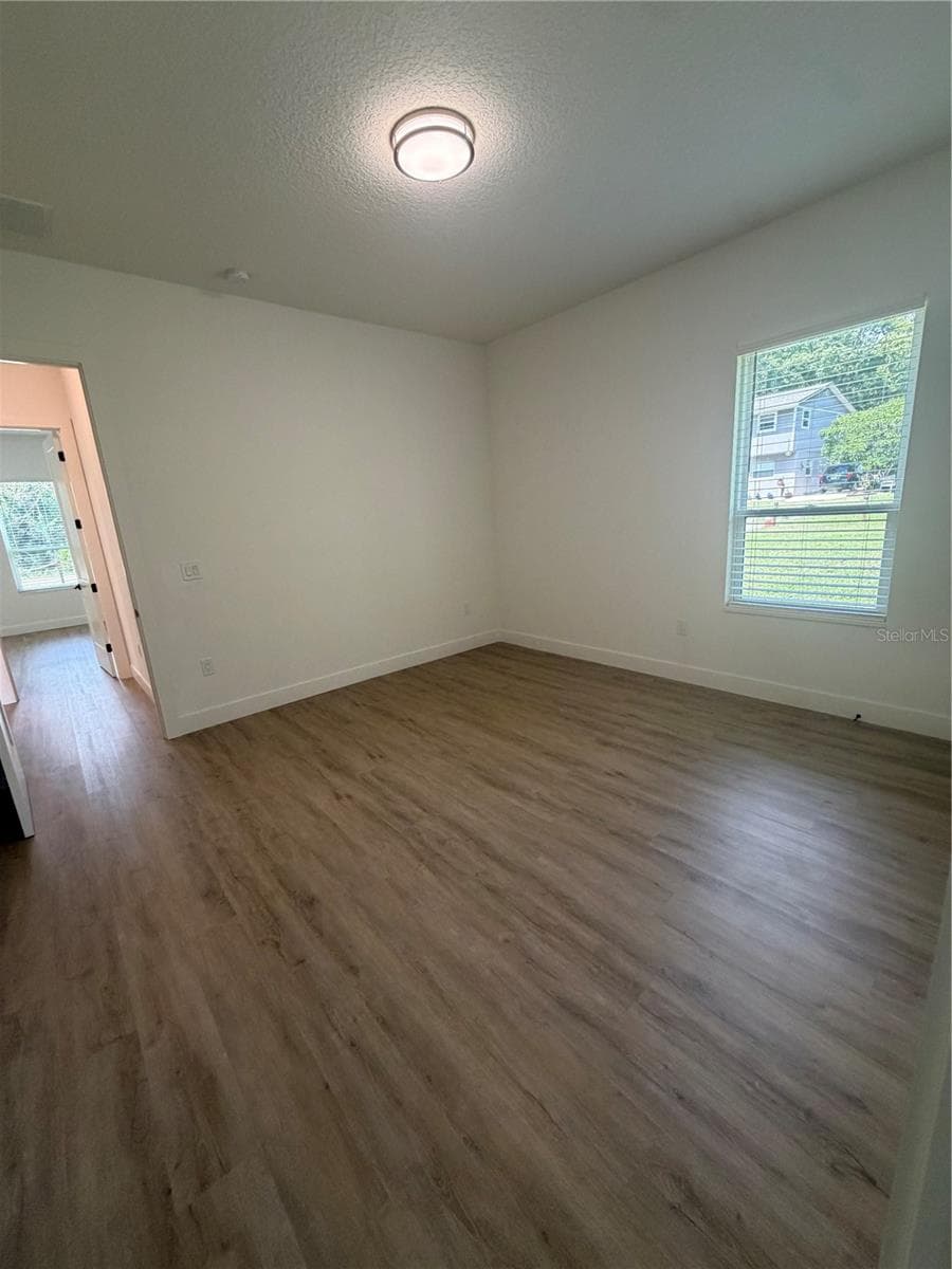 1148 TURNER LANE — photo 23 of 31