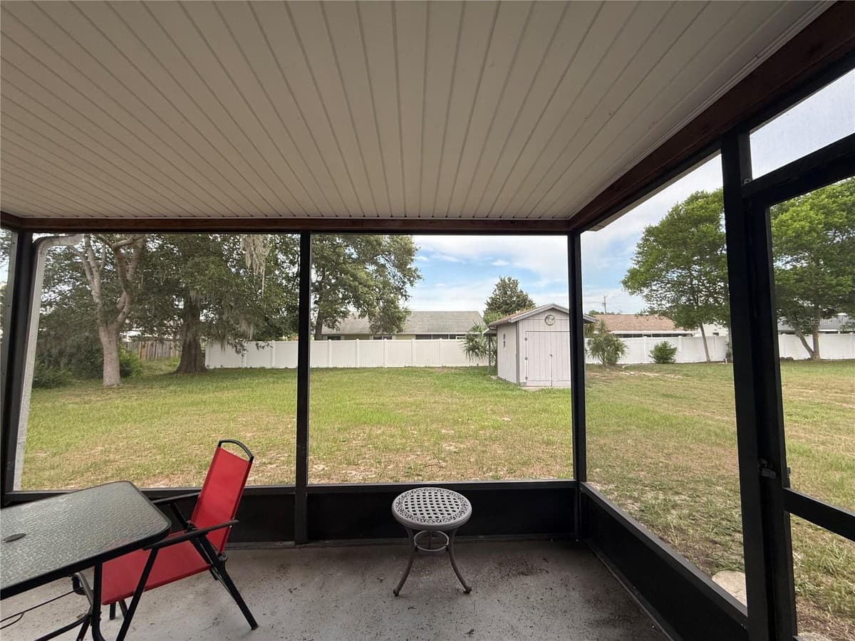 12131 ROCKFORD STREET — photo 27 of 39