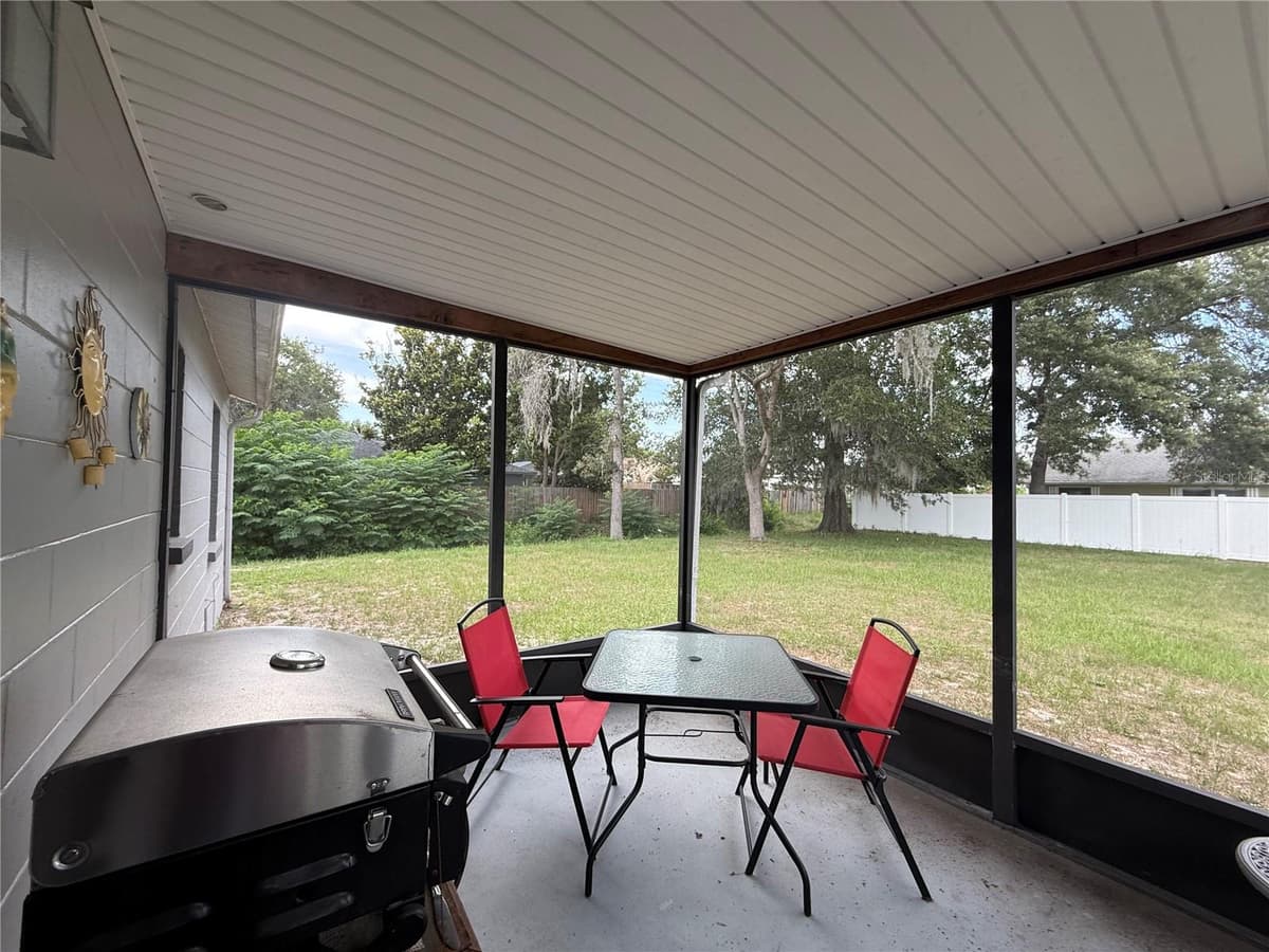 12131 ROCKFORD STREET — photo 26 of 39
