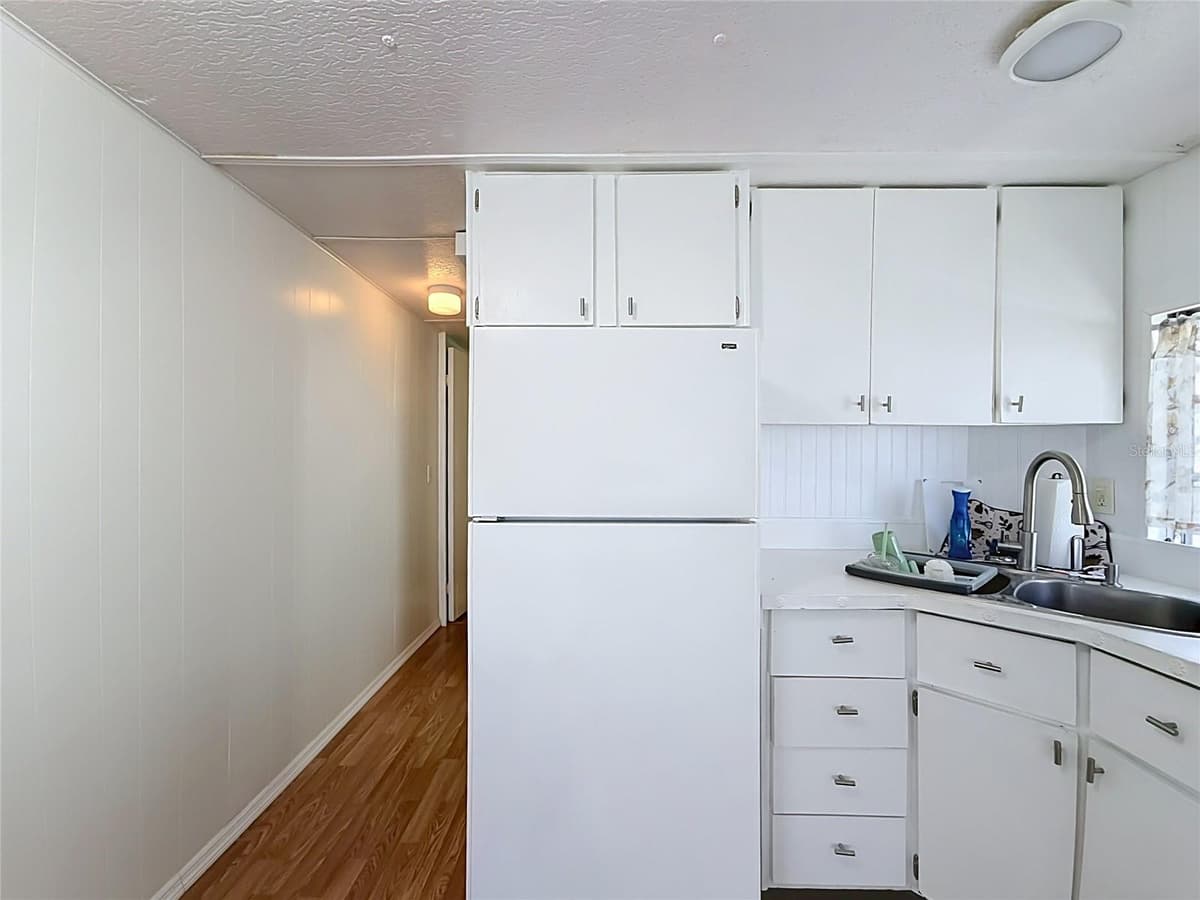 12674 SEMINOLE BOULEVARD — photo 14 of 21