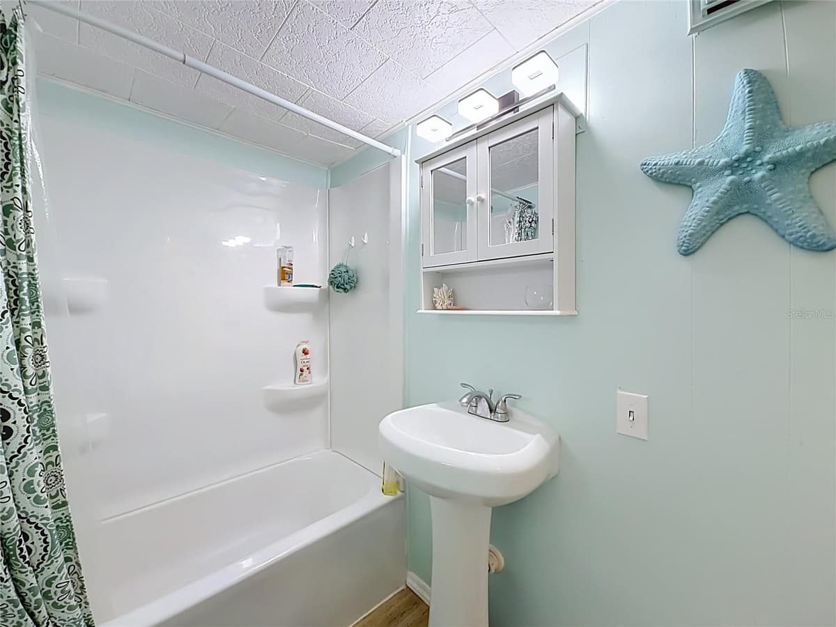 12674 SEMINOLE BOULEVARD — photo 20 of 21