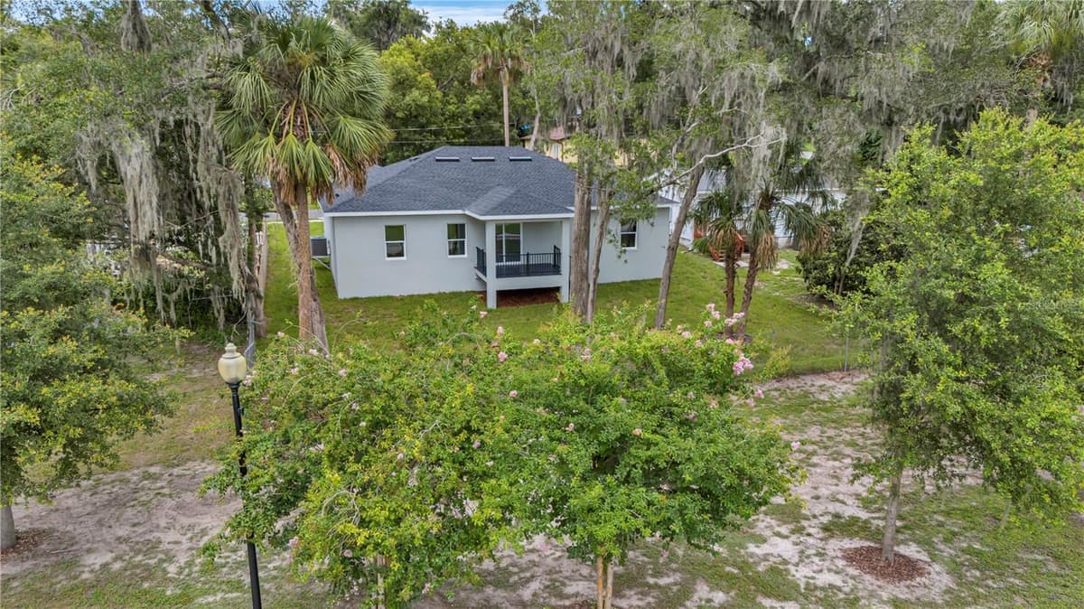 379 ORANGE AVENUE — photo 5 of 32