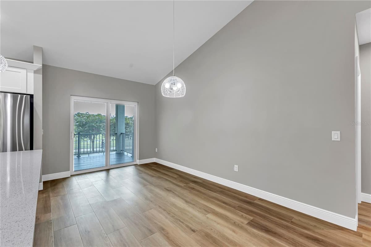 379 ORANGE AVENUE — photo 15 of 32