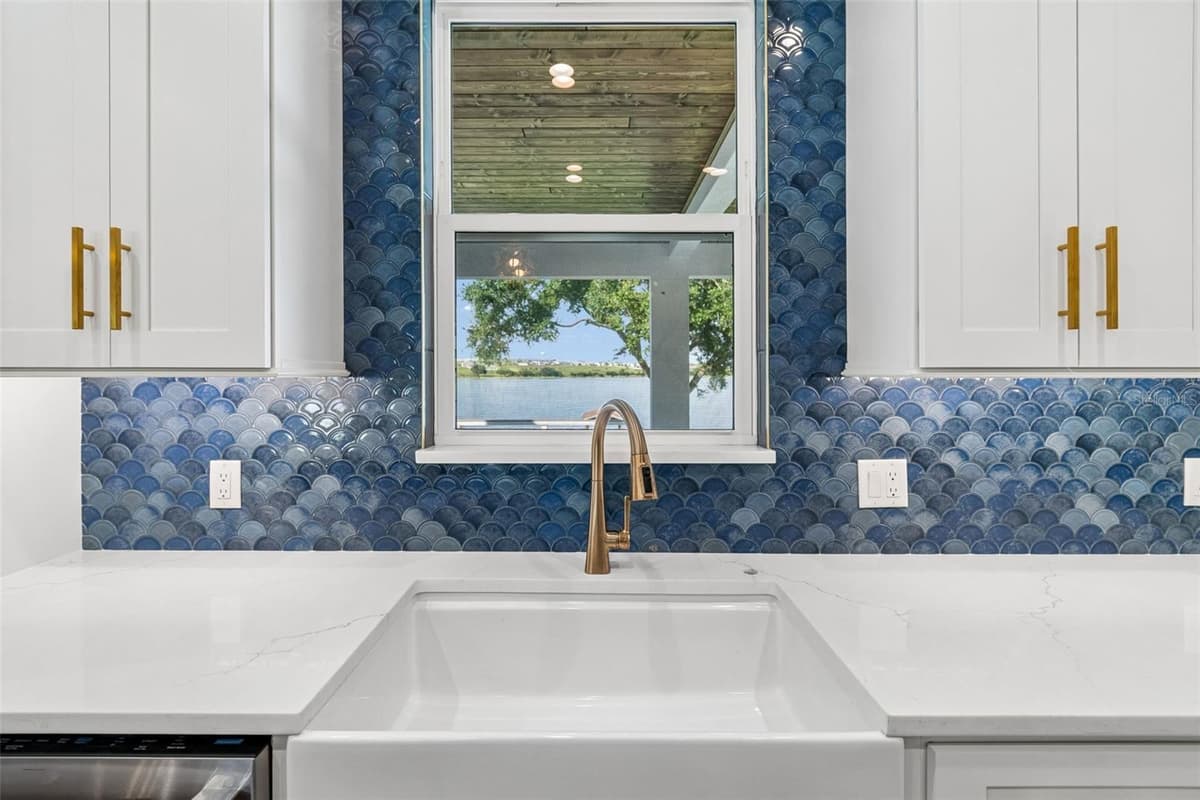 5683 OLD BERKLEY ROAD — photo 13 of 100