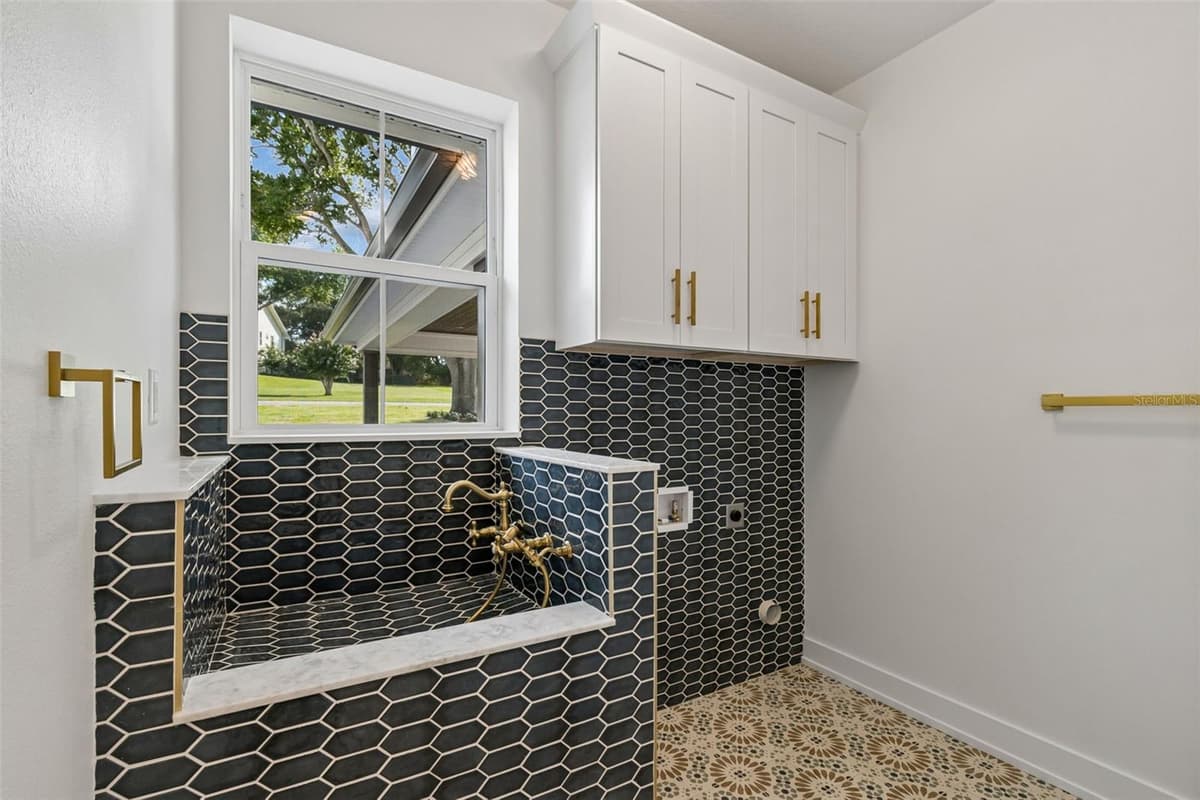 5683 OLD BERKLEY ROAD — photo 18 of 100
