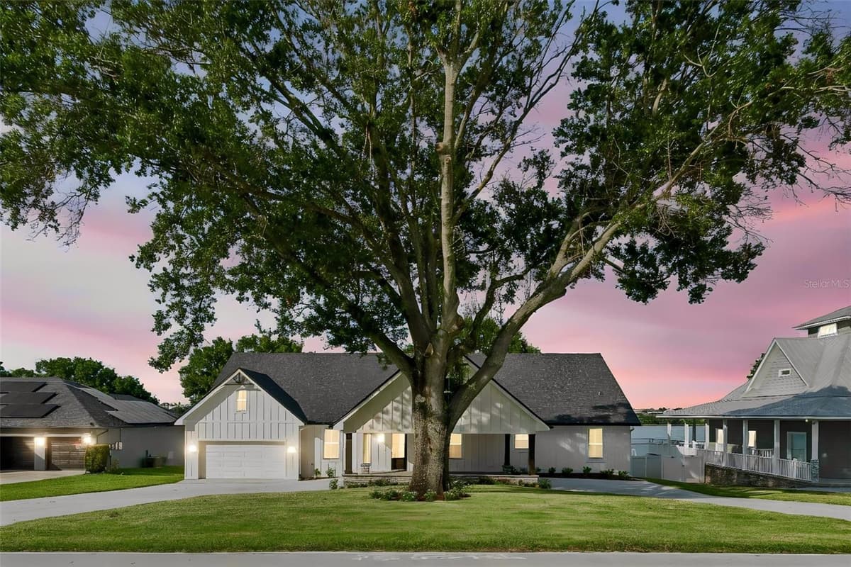 5683 OLD BERKLEY ROAD — photo 1 of 100
