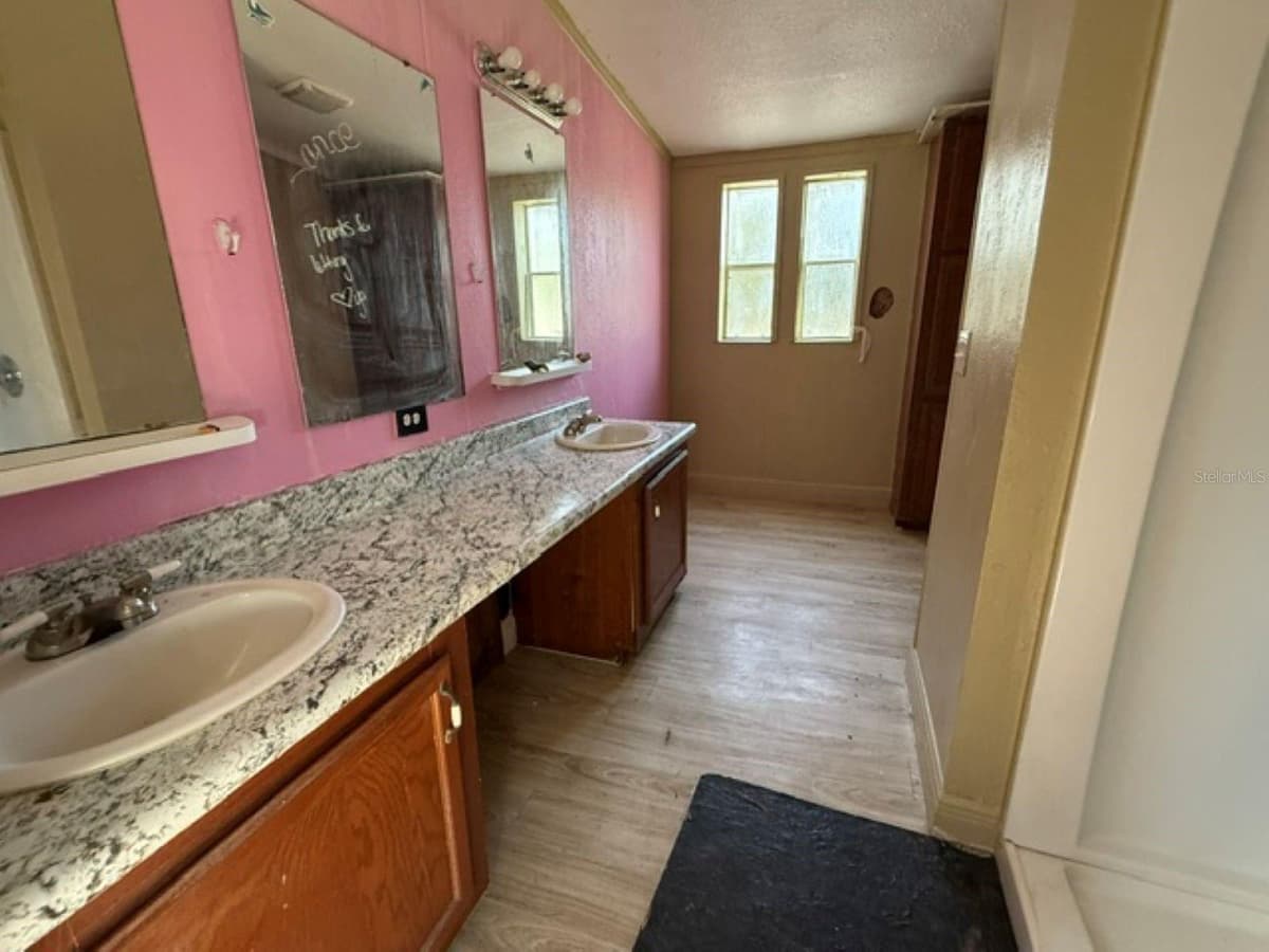 11881 RANCHO DRIVE — photo 6 of 10