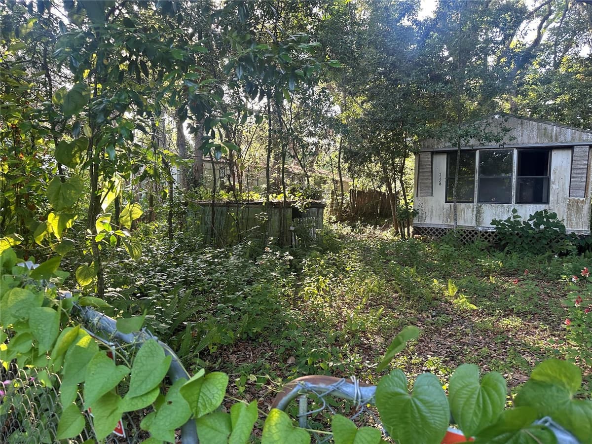 1128 JACKSON AVENUE — photo 3 of 12