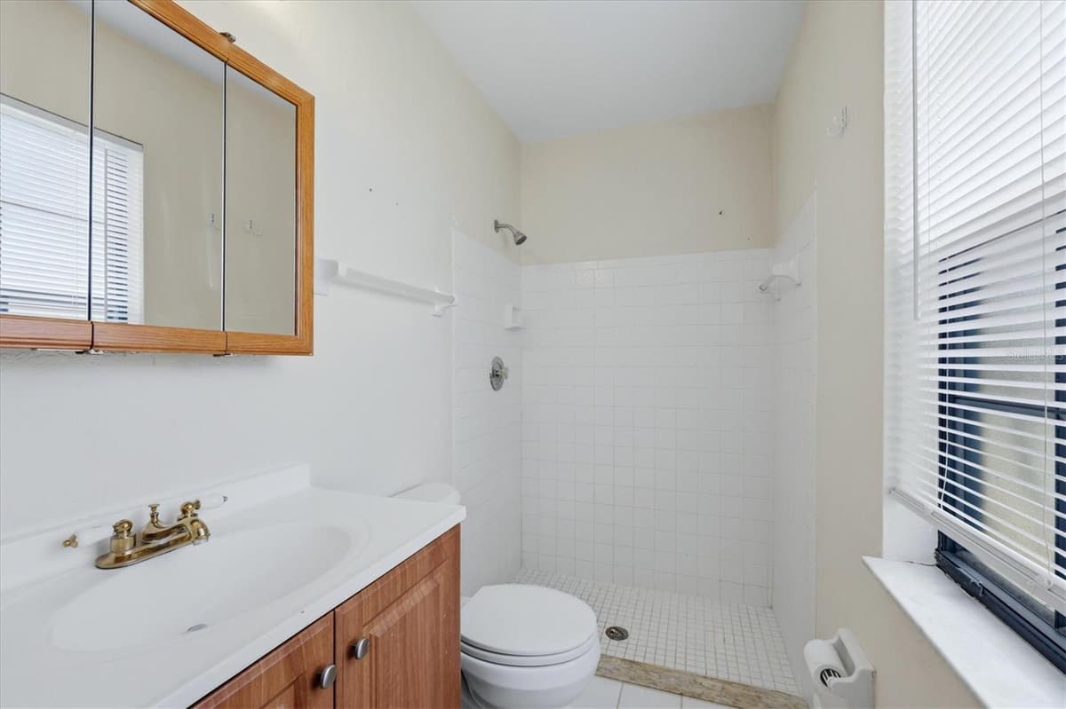 3750 ABA LANE — photo 18 of 46