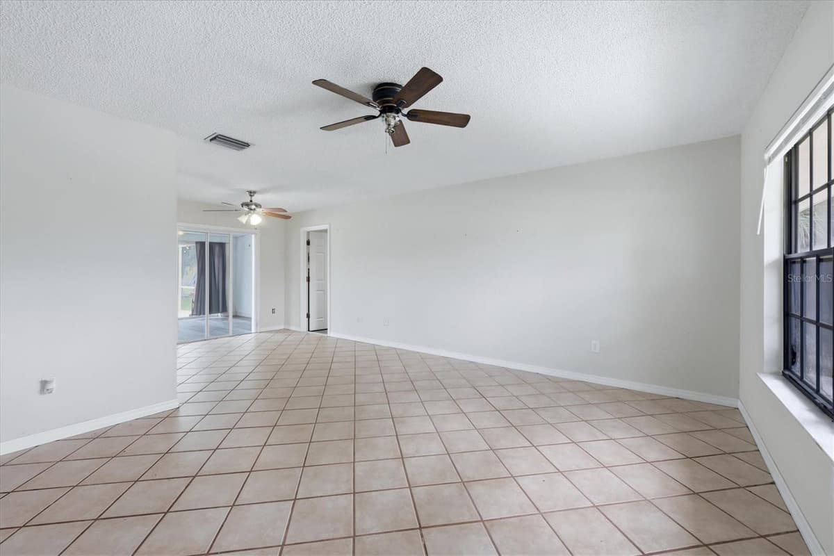 3750 ABA LANE — photo 8 of 46