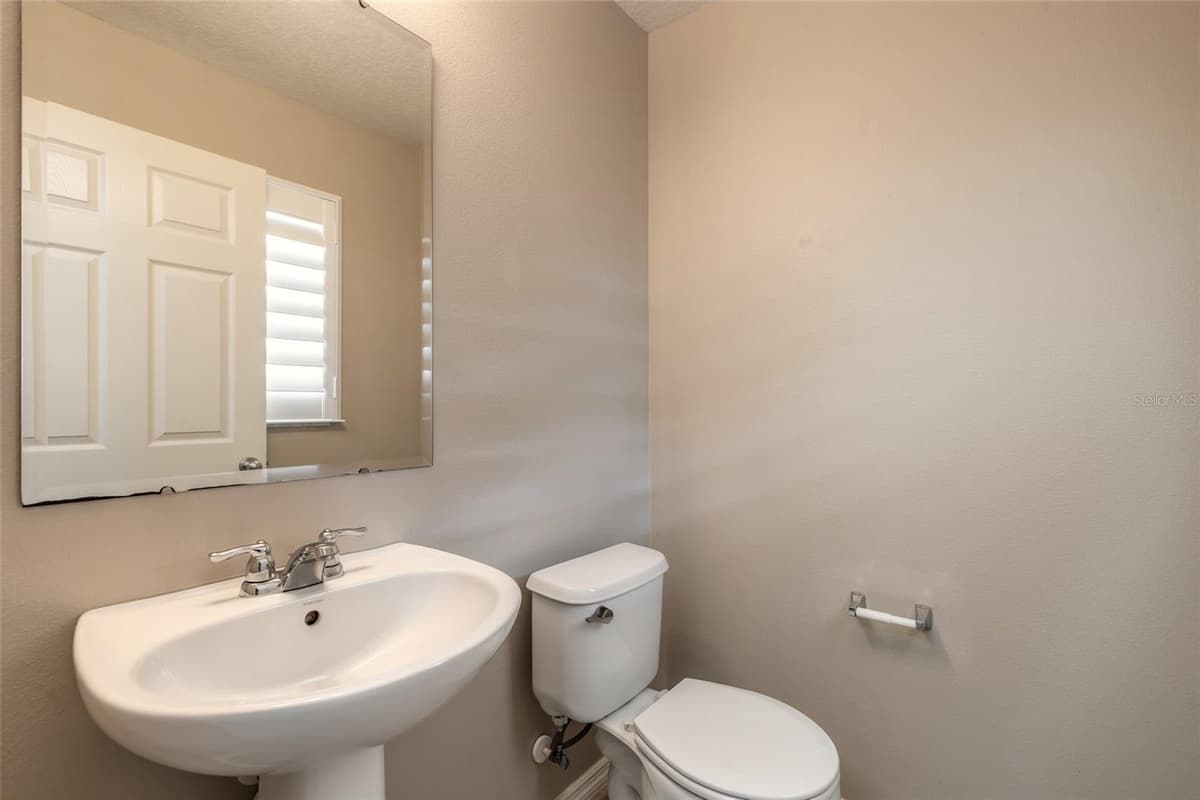 2669 SICILY DRIVE — photo 27 of 41