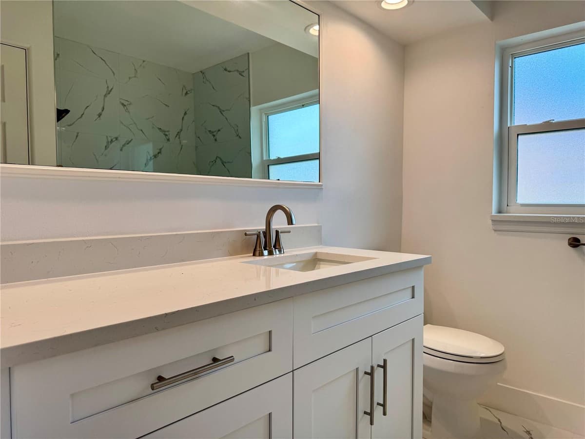 902 OAKWOOD DRIVE — photo 17 of 35