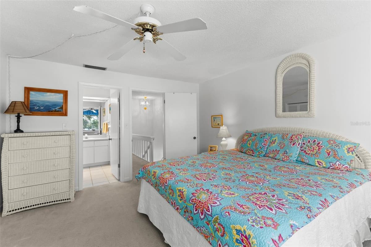 433 PAULA DRIVE — photo 18 of 38