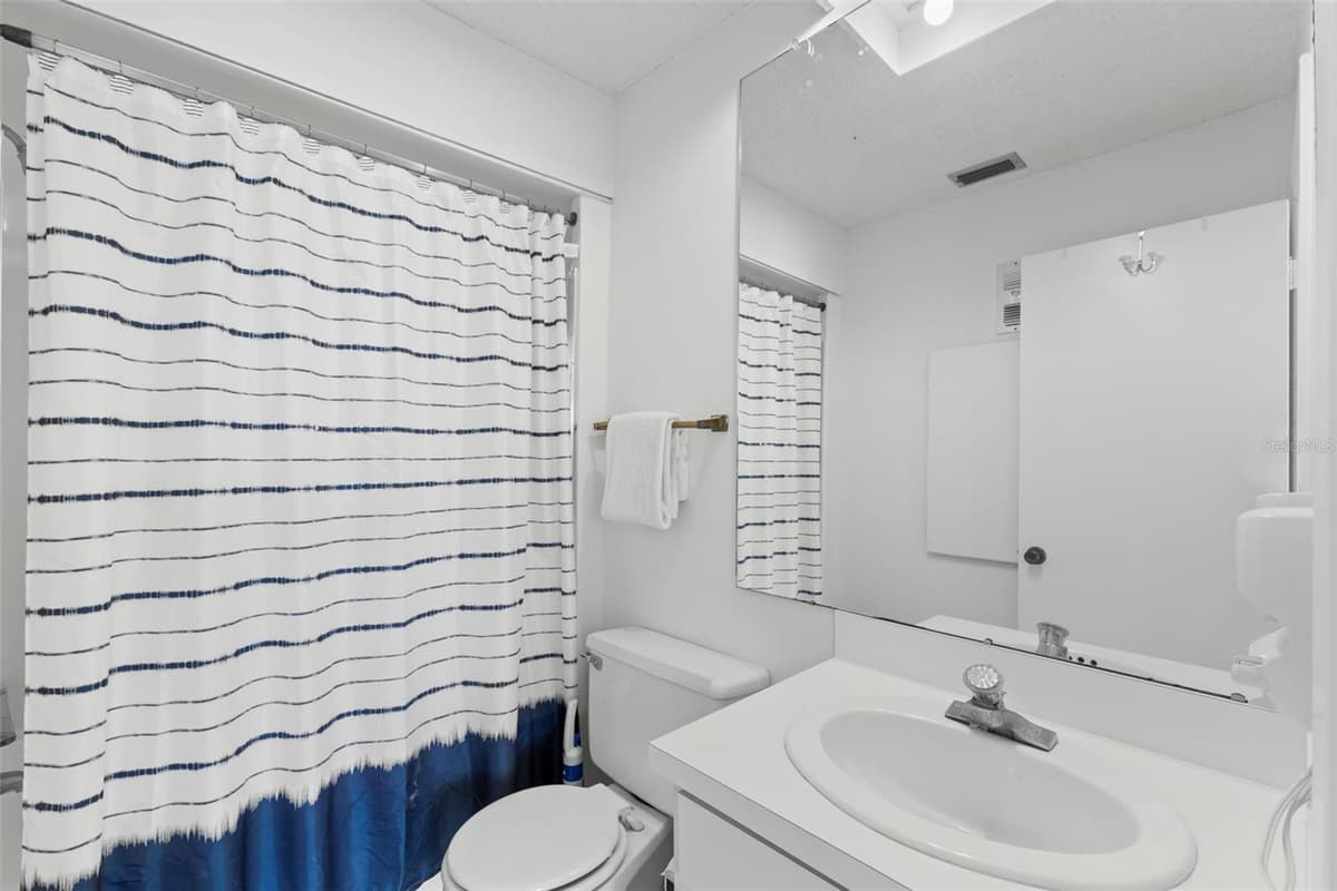 433 PAULA DRIVE — photo 23 of 38