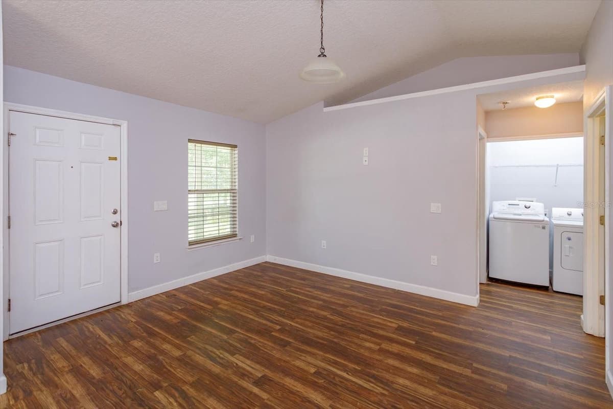 1241 3RD STREET — photo 3 of 15