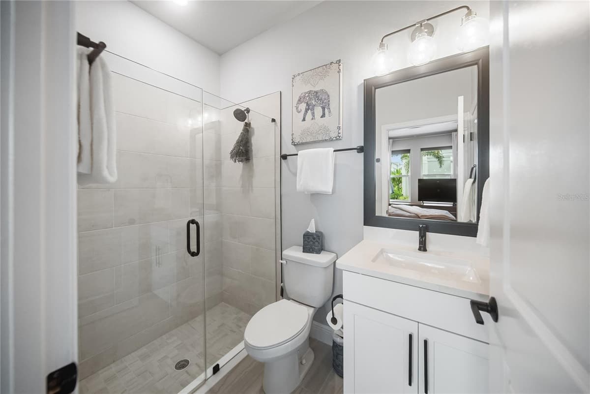 2501 BOONE COURT — photo 33 of 55
