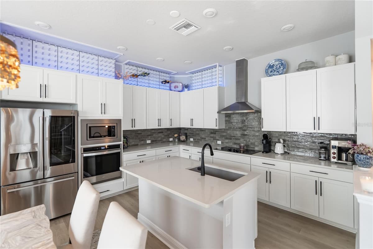 2501 BOONE COURT — photo 8 of 55