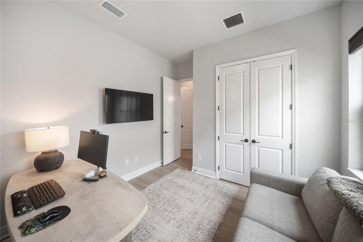 2501 BOONE COURT — photo 13 of 55