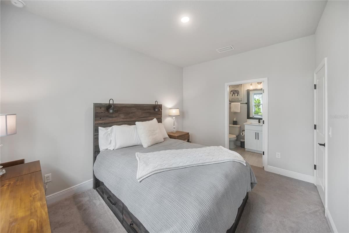 2501 BOONE COURT — photo 32 of 55