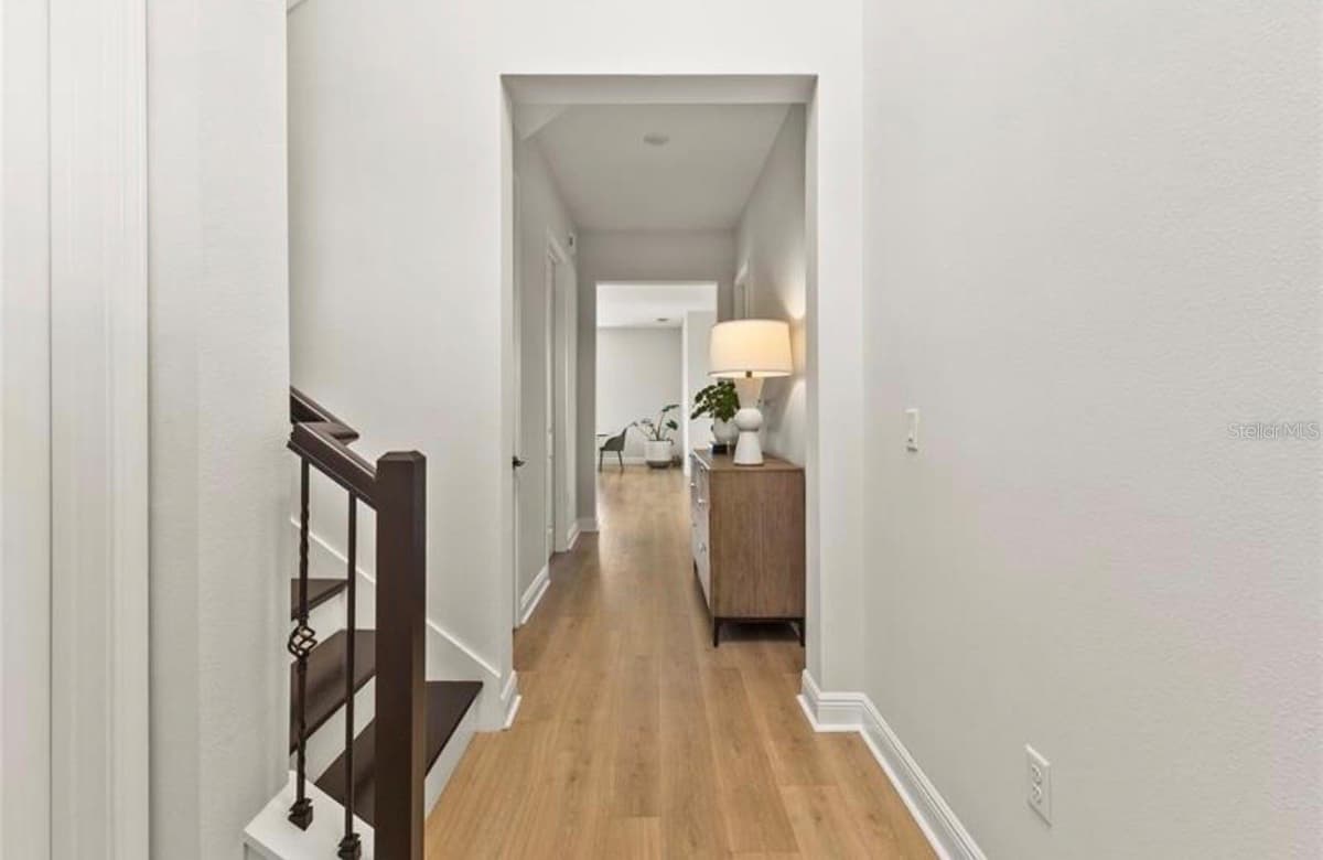 16018 VOLTERRA POINT — photo 4 of 48