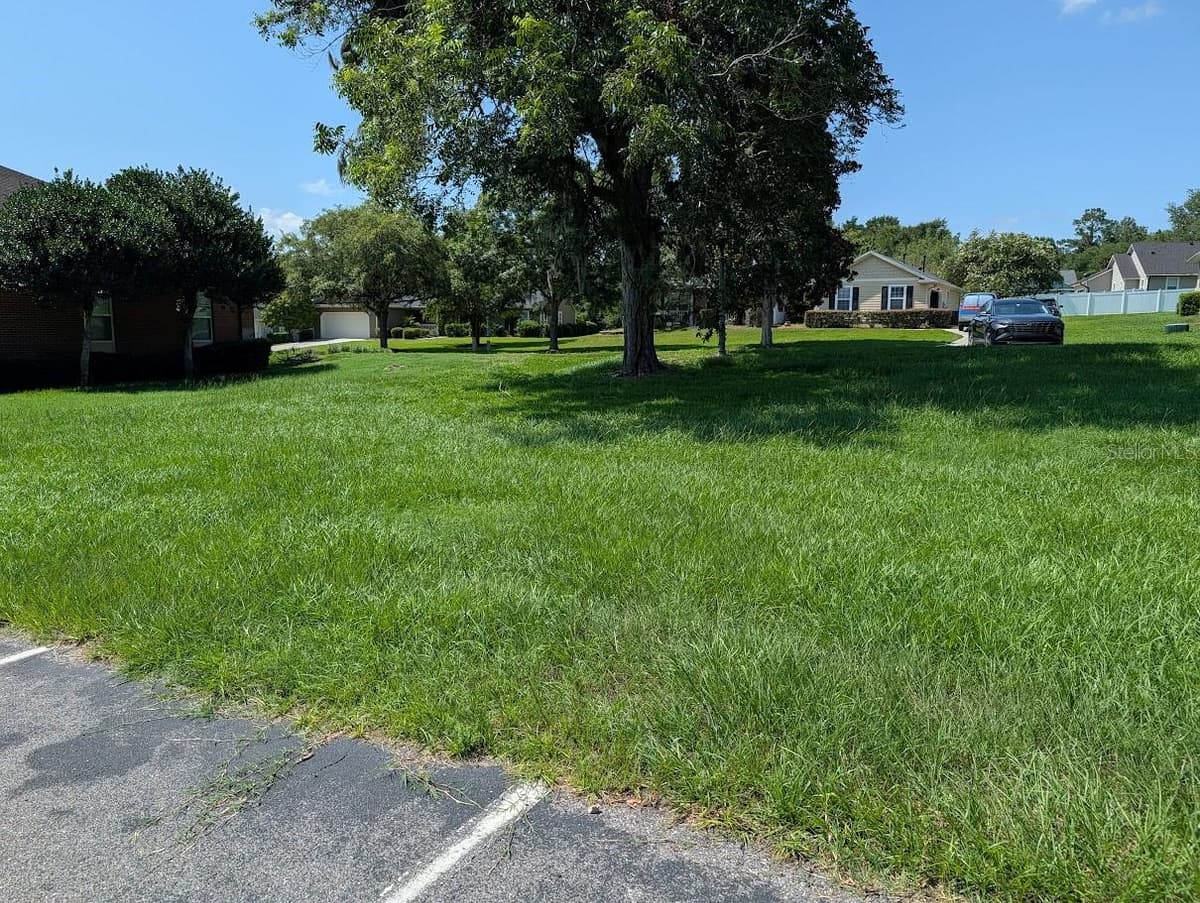 XX 151ST BOULEVARD — photo 4 of 7