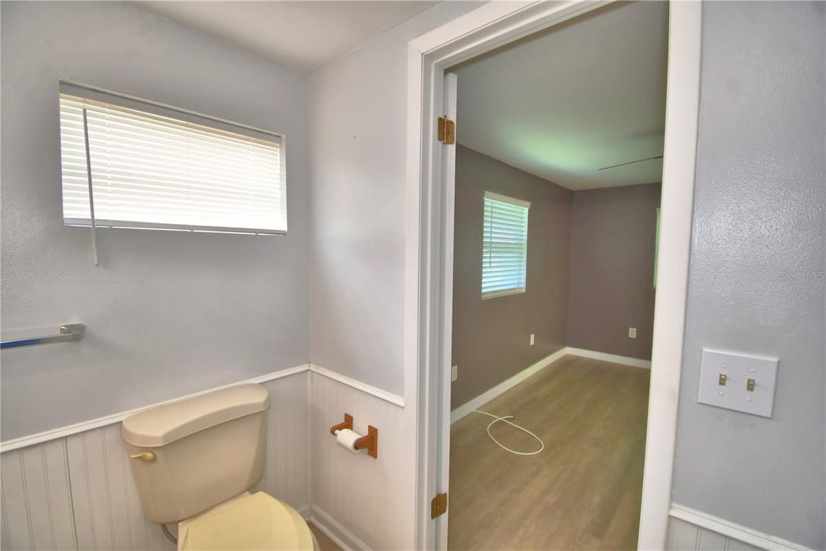 111 PARADISE LANE — photo 26 of 50