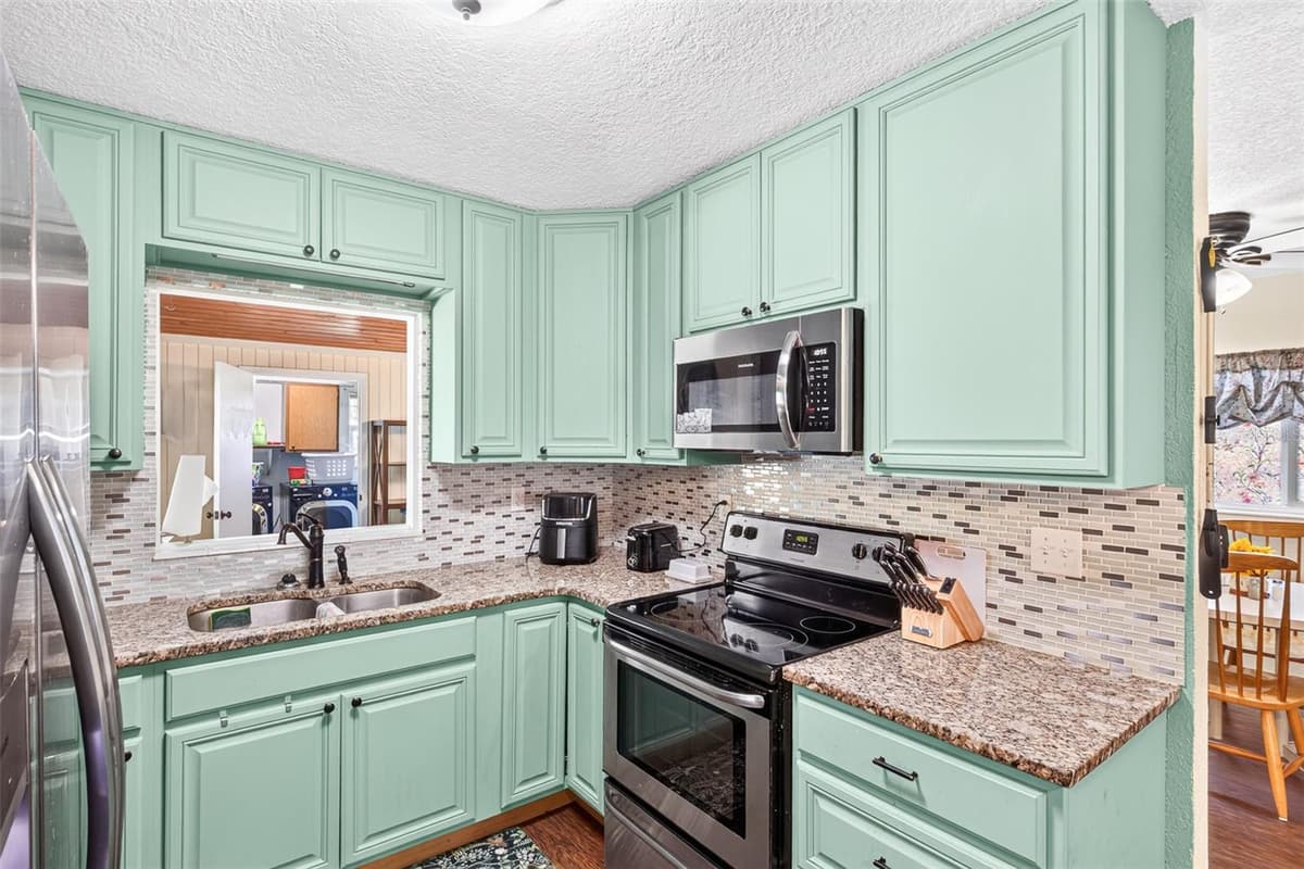 2021 OLIVER PLACE — photo 9 of 45