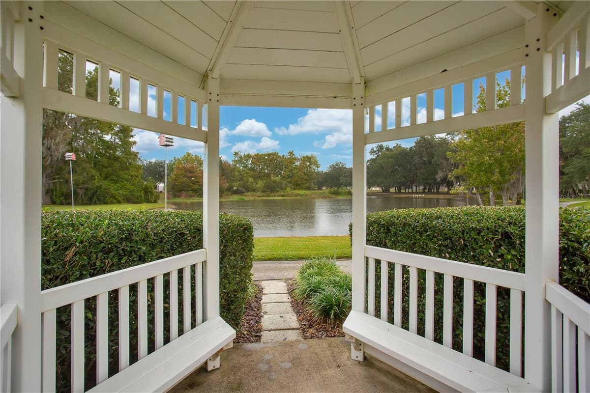 842 OLD OAKS LANE — photo 45 of 56
