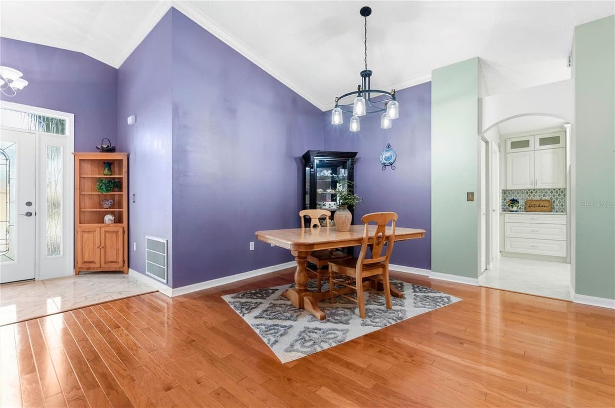 842 OLD OAKS LANE — photo 7 of 56