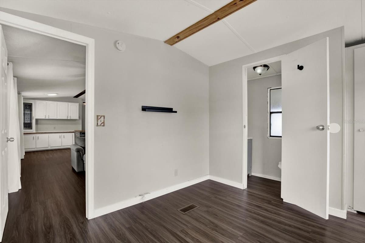 34421 COUNTRYSIDE DRIVE — photo 14 of 30