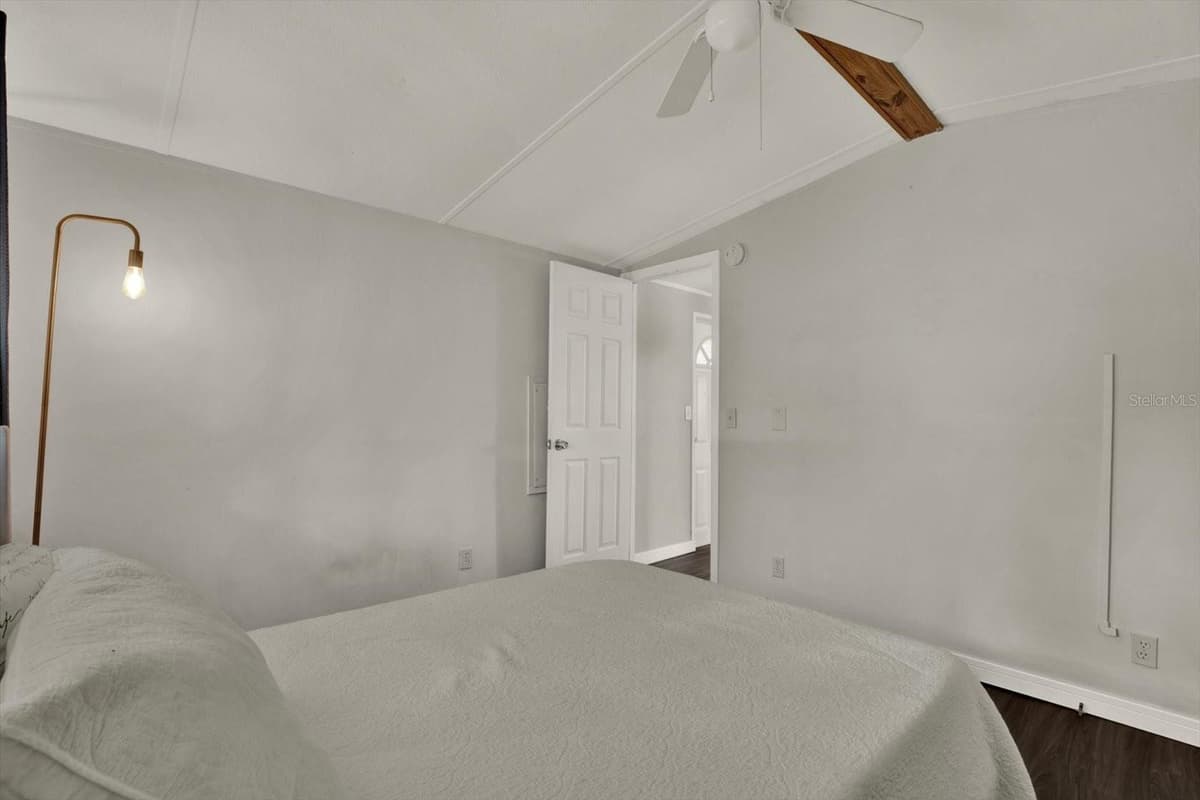 34421 COUNTRYSIDE DRIVE — photo 12 of 30