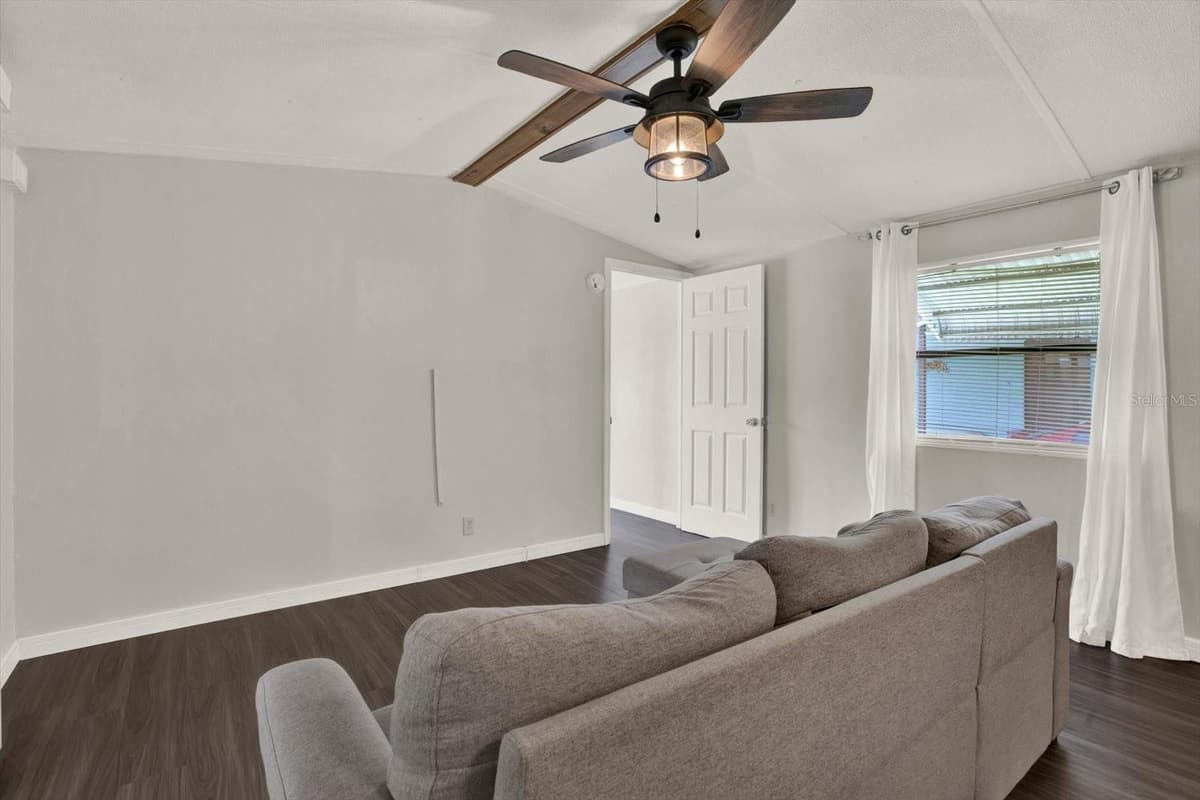 34421 COUNTRYSIDE DRIVE — photo 5 of 30