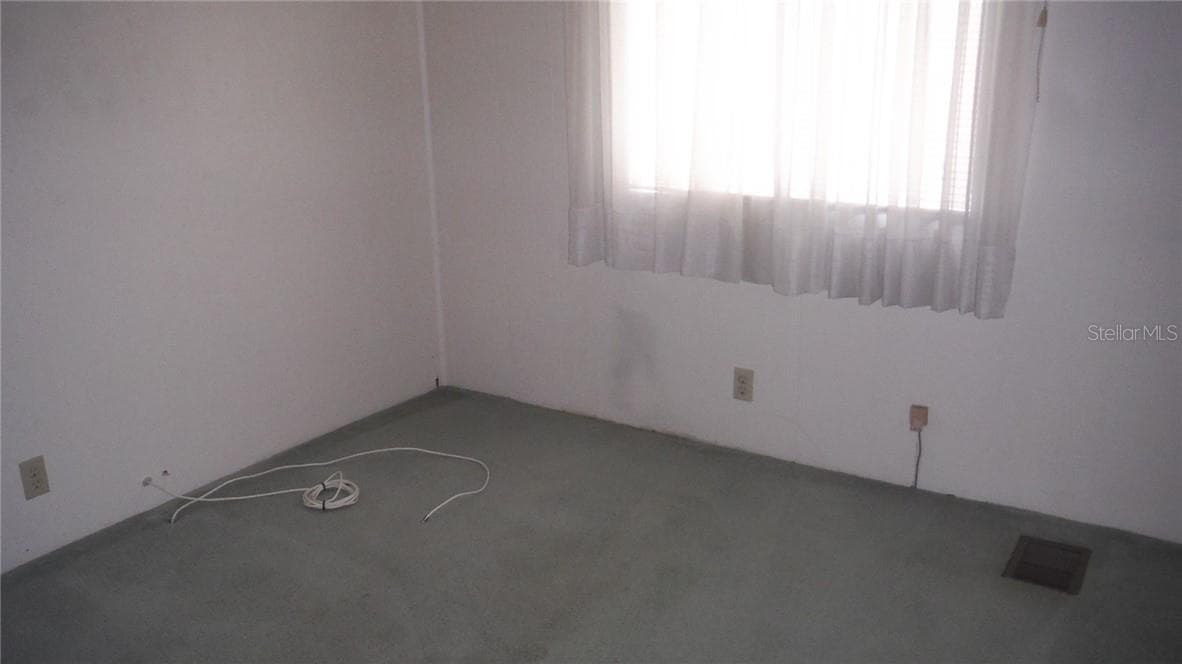 37 HONEY BEAR COURT — photo 11 of 25