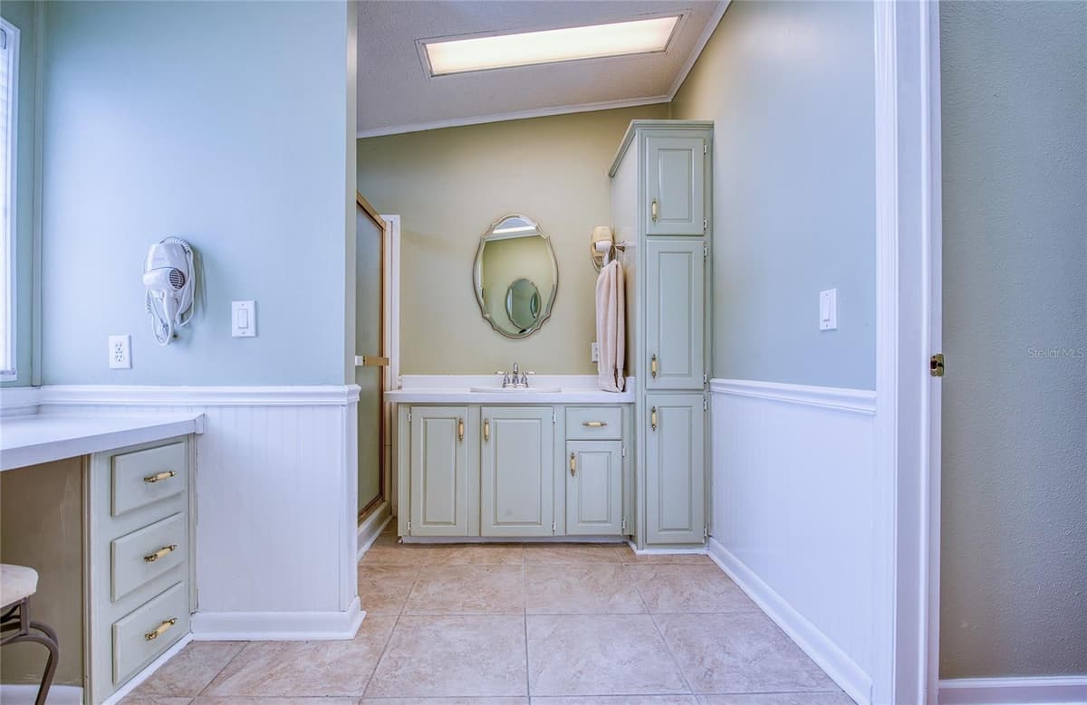480 TROUT LANE — photo 25 of 62
