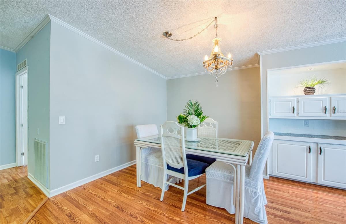 480 TROUT LANE — photo 17 of 62