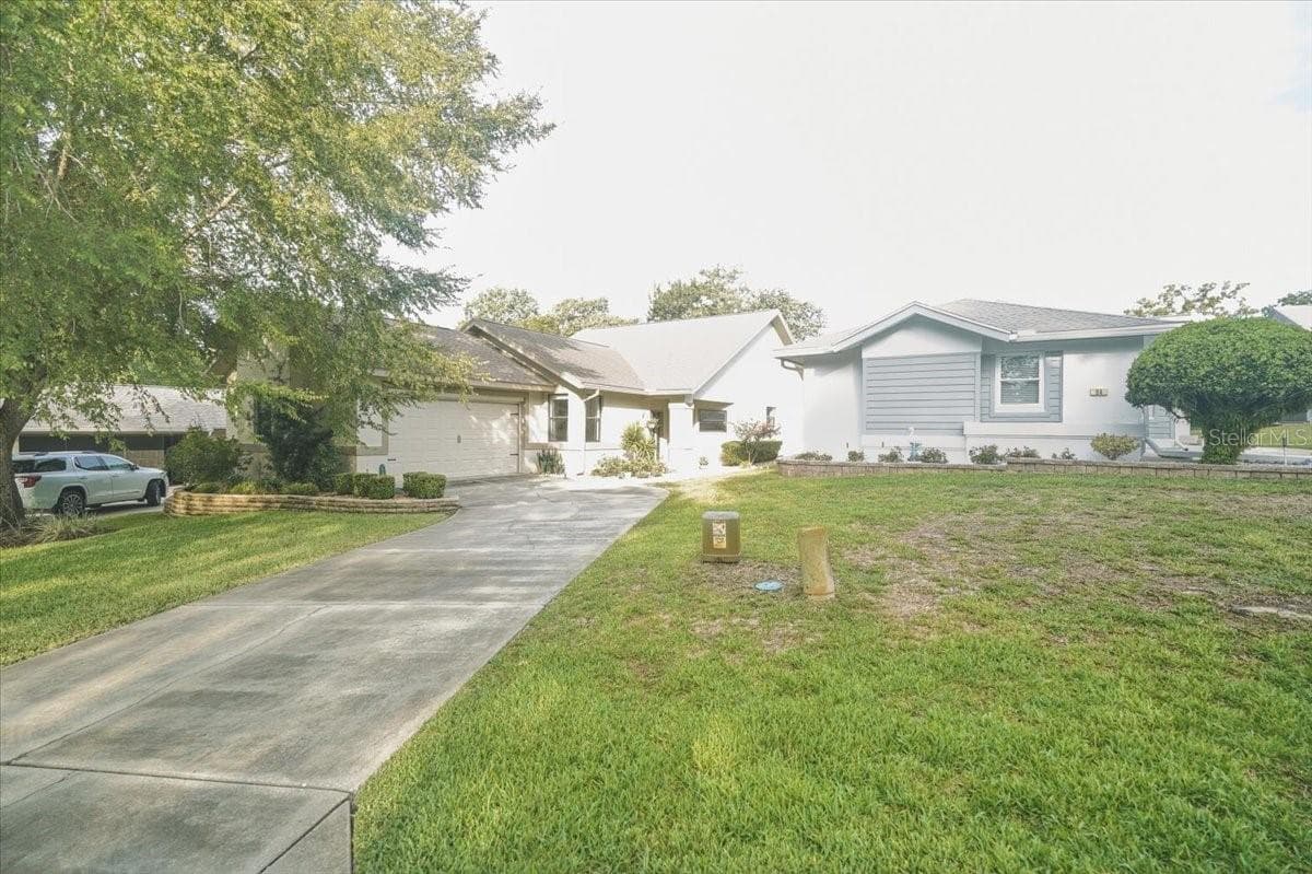 58 BYRSONIMA CIRCLE — photo 48 of 50
