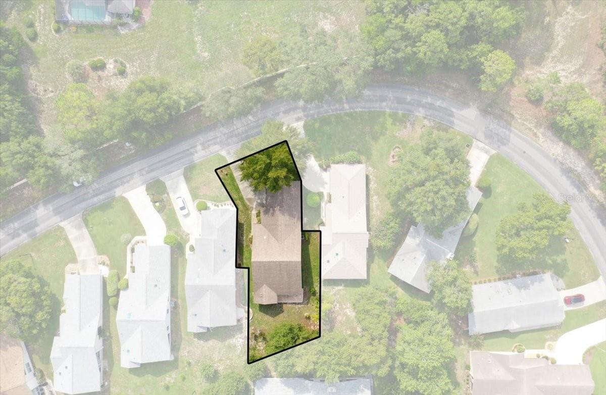 58 BYRSONIMA CIRCLE — photo 42 of 50
