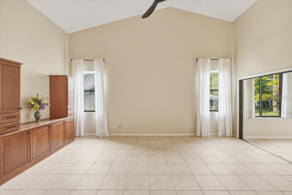 58 BYRSONIMA CIRCLE — photo 4 of 50