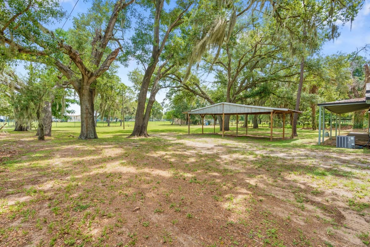 12616 THONOTOSASSA ROAD — photo 31 of 54
