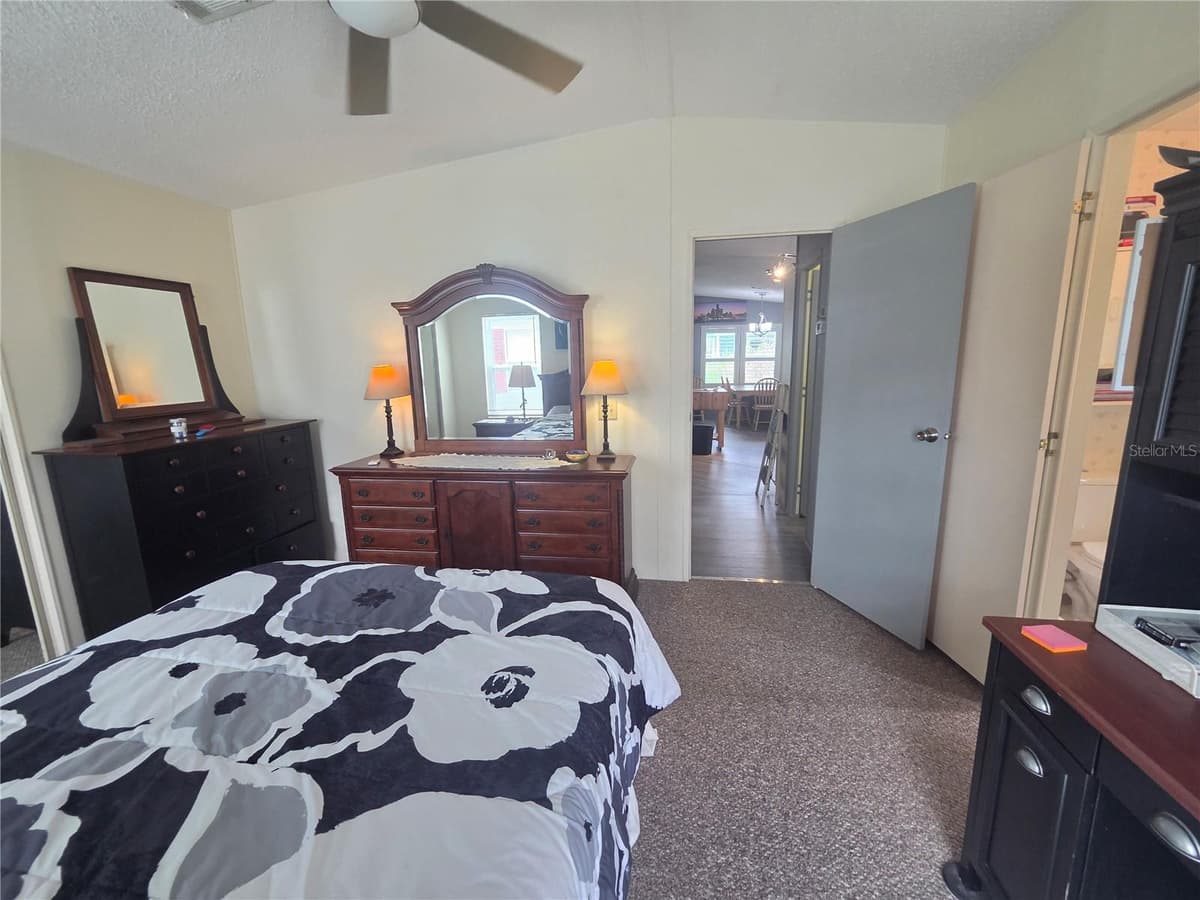 311 TOWNBRIDGE DRIVE — photo 41 of 96