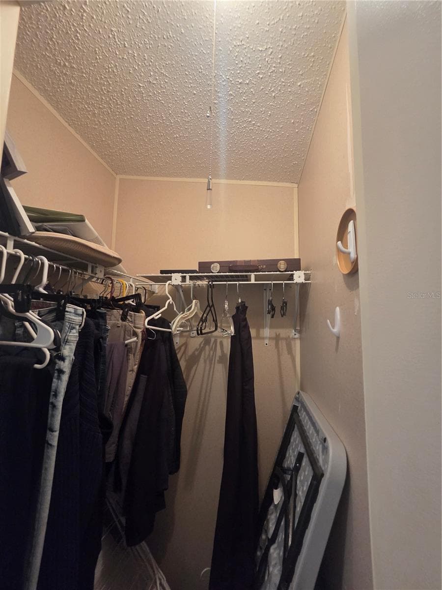 311 TOWNBRIDGE DRIVE — photo 36 of 96