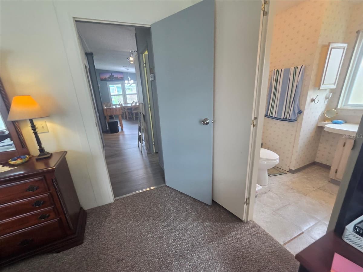 311 TOWNBRIDGE DRIVE — photo 42 of 96
