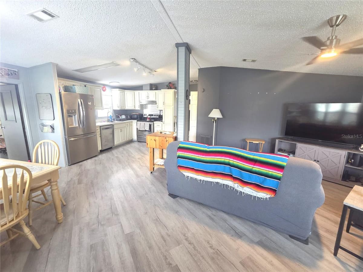 311 TOWNBRIDGE DRIVE — photo 14 of 96