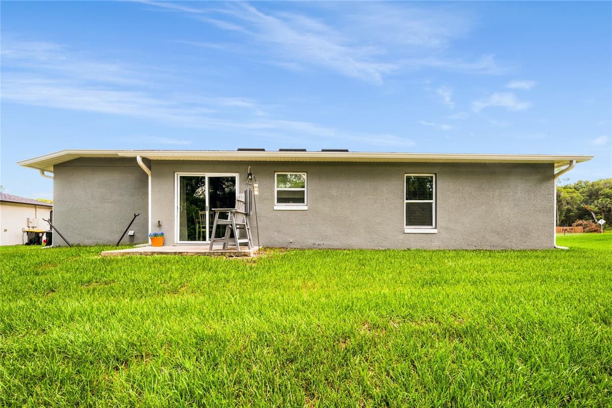 351 ELM DRIVE — photo 16 of 20
