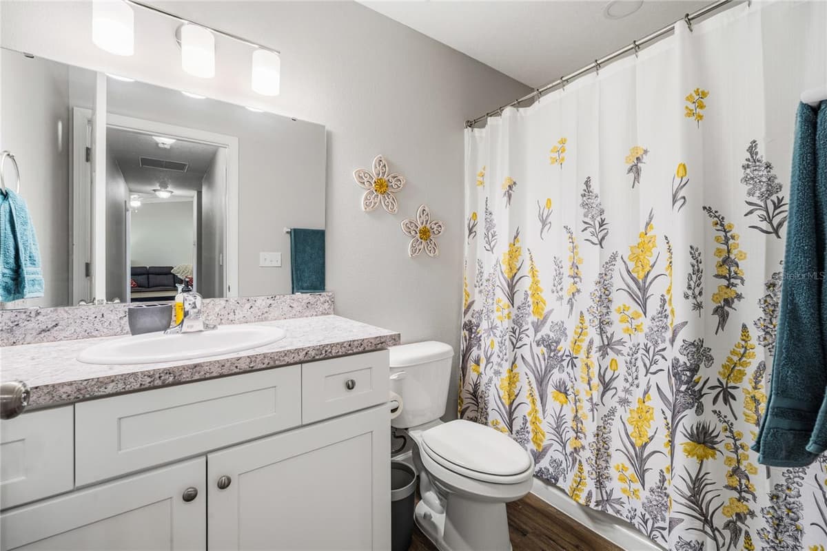 351 ELM DRIVE — photo 14 of 20