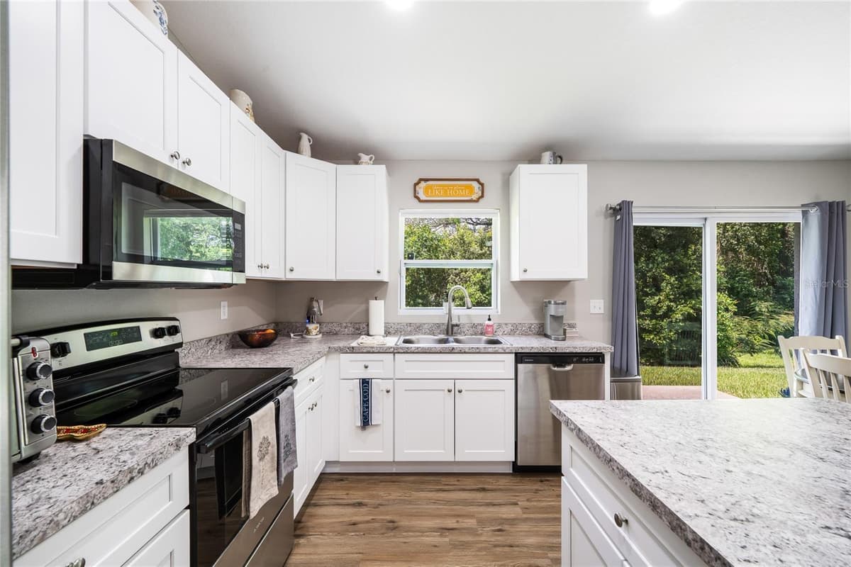 351 ELM DRIVE — photo 6 of 20