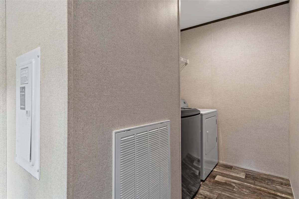 4363 CR 690 — photo 19 of 37